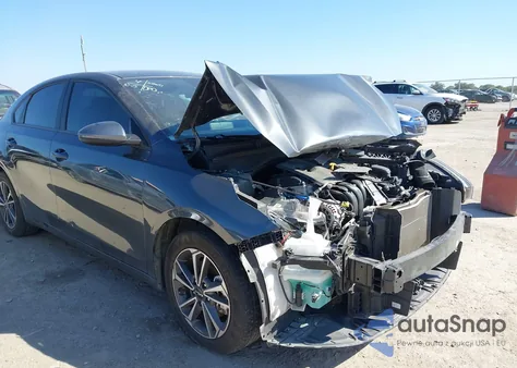 2024 Kia Forte Lxs из США, поврежденный, VIN 3KPF24AD7RE764252